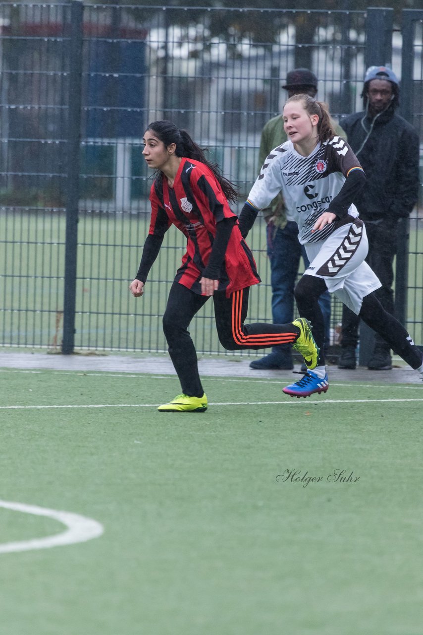 Bild 213 - B-Juniorinnen FC St.Pauli . Braedstrup IF : Ergebnis: 4:1